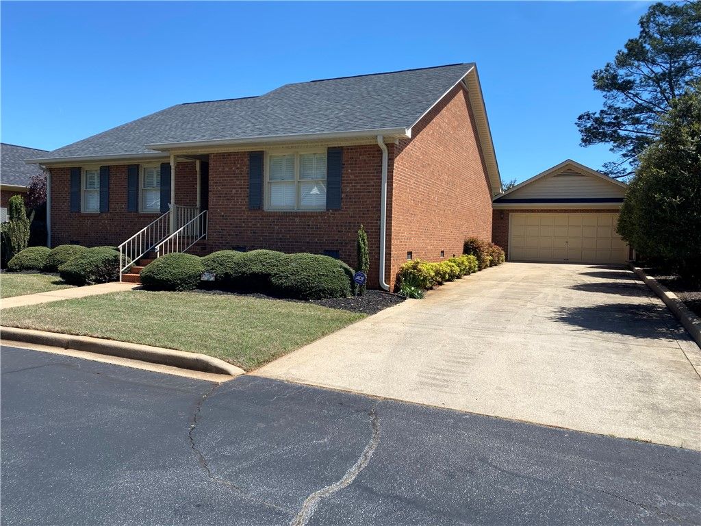 2026 Cardinal Park Drive, Anderson, SC 29621