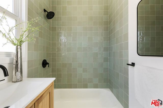 5847 Ernest Avenue, Los Angeles, CA 90034