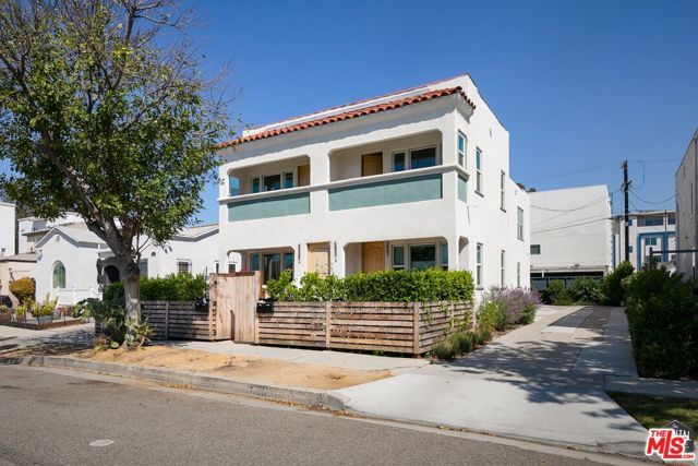 5847 Ernest Avenue, Los Angeles, CA 90034