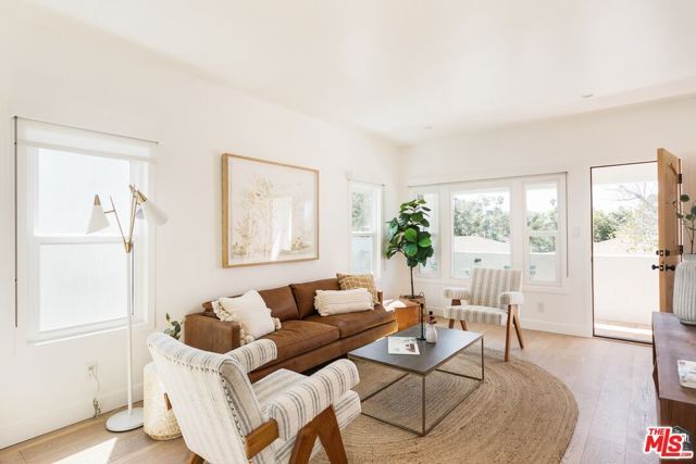 5847 Ernest Avenue, Los Angeles, CA 90034