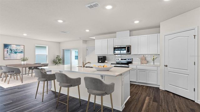 5124 WAYPOINTE BOULEVARD, Apopka, FL 32712