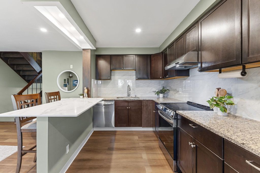 3304 River Bluff Drive 75, Eagan, MN 55121 — photo 5
