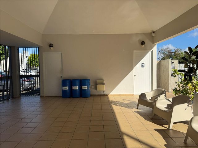 650 AVE. CECILIANA, San Juan, PR 00926