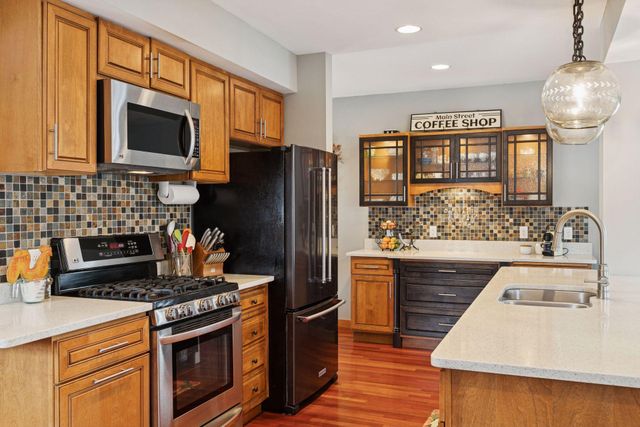 219 Morgan Avenue N, Minneapolis, MN 55405