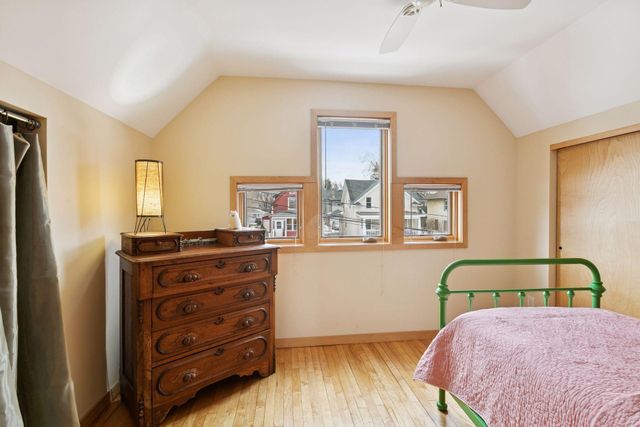 219 Morgan Avenue N, Minneapolis, MN 55405