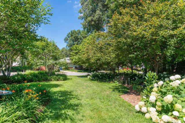 219 Morgan Avenue N, Minneapolis, MN 55405