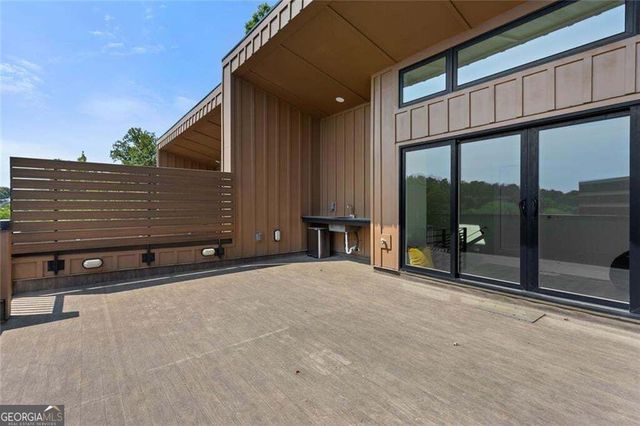 1631 Overlook Way NW, Atlanta, GA 30318