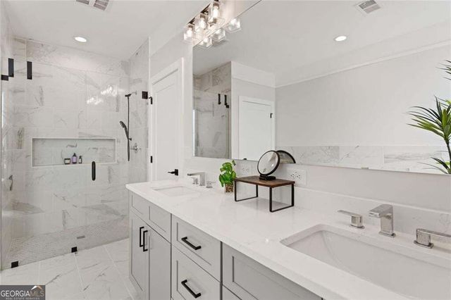 1631 Overlook Way NW, Atlanta, GA 30318
