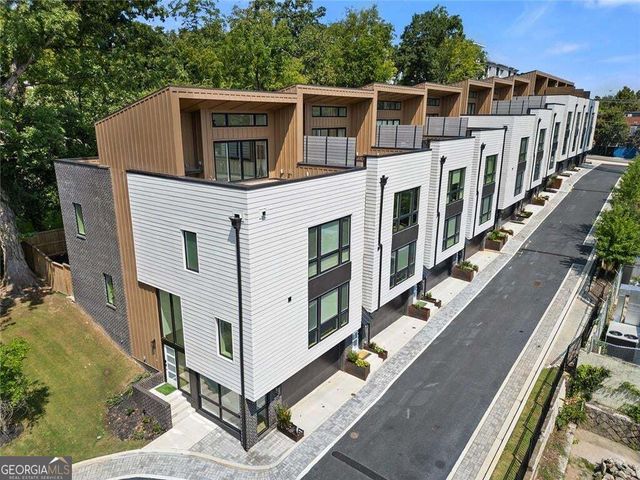 1631 Overlook Way NW, Atlanta, GA 30318