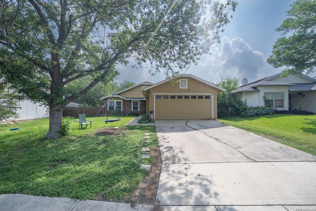 9715 SUGARLOAF DR, San Antonio, TX 78245