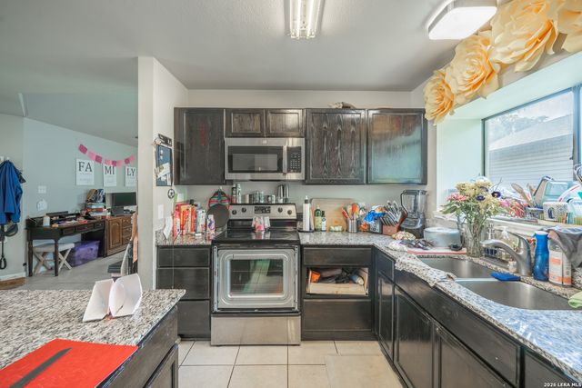 9715 SUGARLOAF DR, San Antonio, TX 78245