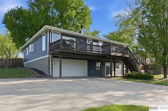 1702 Dunbar Drive, Plattsmouth, NE 68048