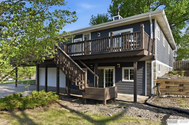 1702 Dunbar Drive, Plattsmouth, NE 68048