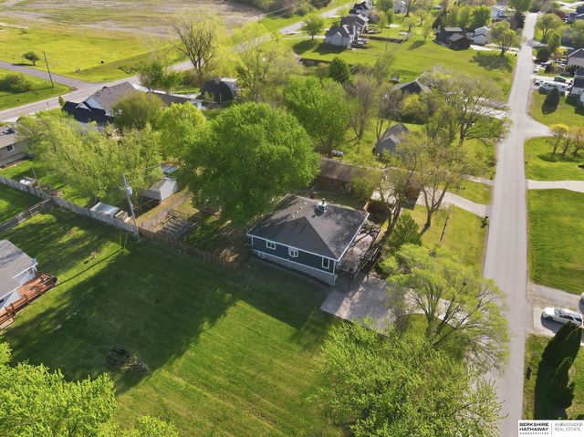 1702 Dunbar Drive, Plattsmouth, NE 68048