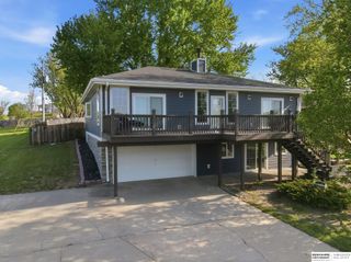 1702 Dunbar Drive, Plattsmouth, NE 68048