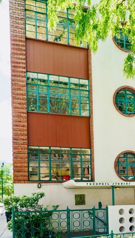 143 W Burton Place 2S, Chicago, IL 60610