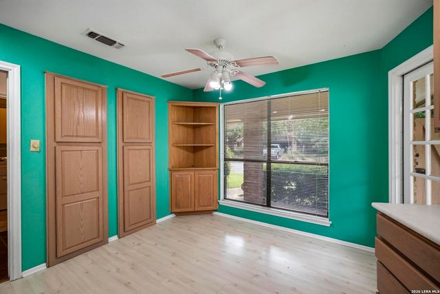 3711 HUNTERS CIR, San Antonio, TX 78230
