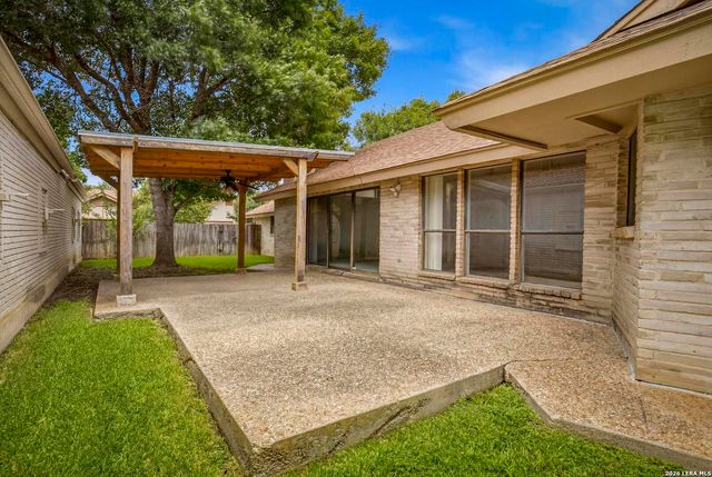 3711 HUNTERS CIR, San Antonio, TX 78230