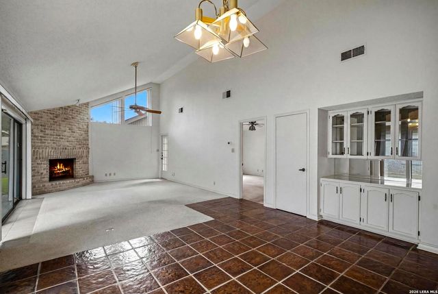 3711 HUNTERS CIR, San Antonio, TX 78230