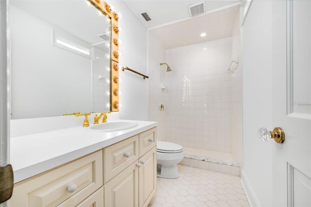 7216 NW 20TH PLACE, Gainesville, FL 32605