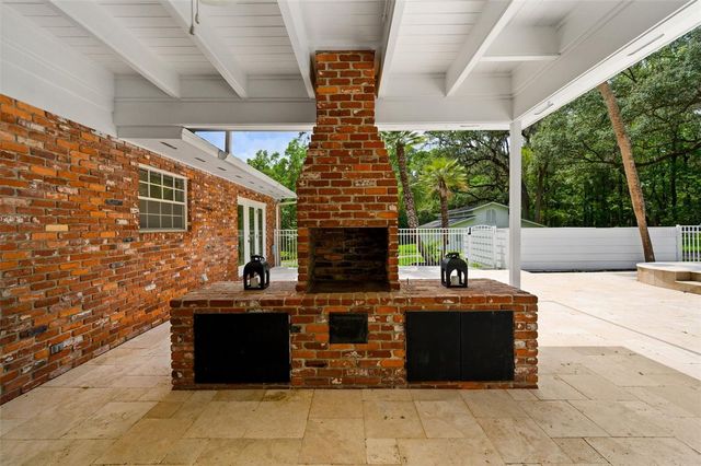 7216 NW 20TH PLACE, Gainesville, FL 32605