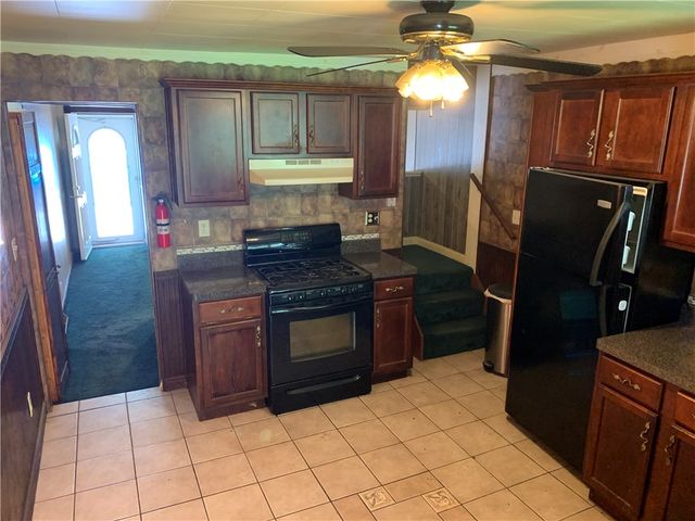 787 Guys Run Rd, Harmar, PA 15238