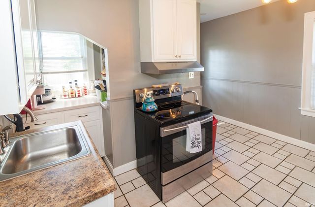 221 Vann Avenue, Evansville, IN 47714