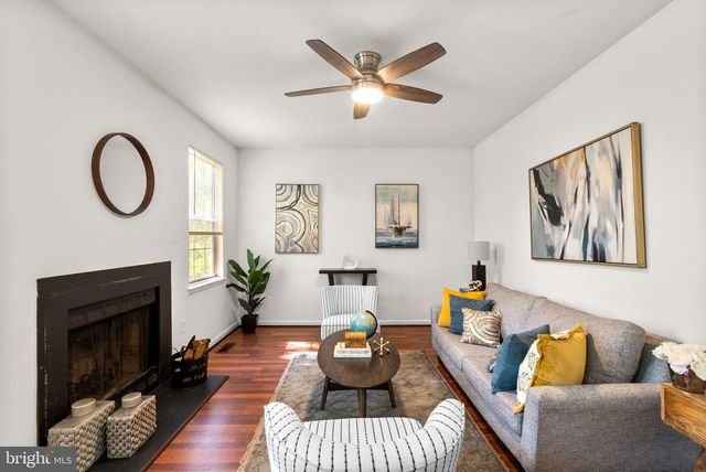 9704 STANTON HALL CT, Gaithersburg, MD 20882