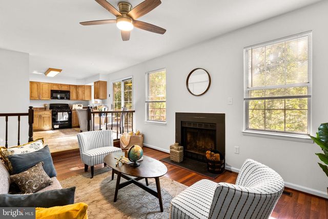 9704 STANTON HALL CT, Gaithersburg, MD 20882