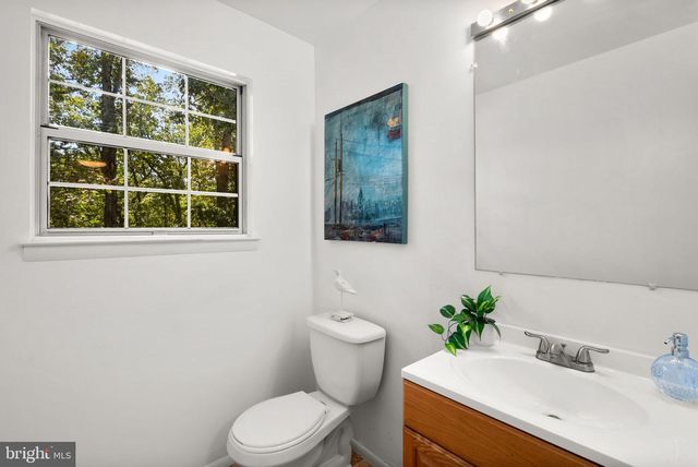 9704 STANTON HALL CT, Gaithersburg, MD 20882