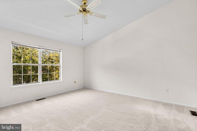 9704 STANTON HALL CT, Gaithersburg, MD 20882