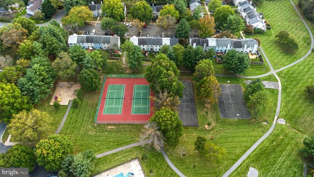 9704 STANTON HALL CT, Gaithersburg, MD 20882