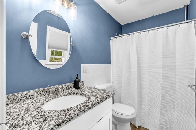 7 Sunnydale Court, Bayville, NJ 08721