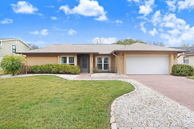 1328 CORNER OAKS DRIVE, Brandon, FL 33510