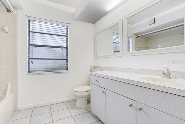 1328 CORNER OAKS DRIVE, Brandon, FL 33510