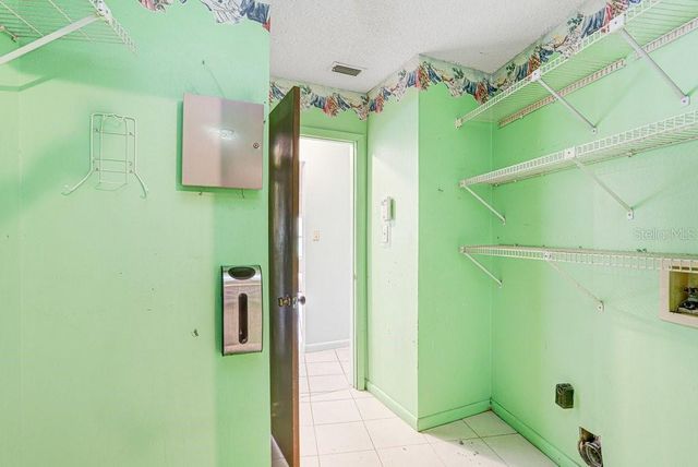 1328 CORNER OAKS DRIVE, Brandon, FL 33510