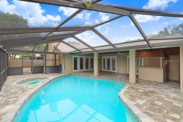 1328 CORNER OAKS DRIVE, Brandon, FL 33510