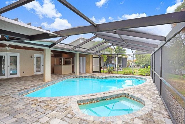 1328 CORNER OAKS DRIVE, Brandon, FL 33510