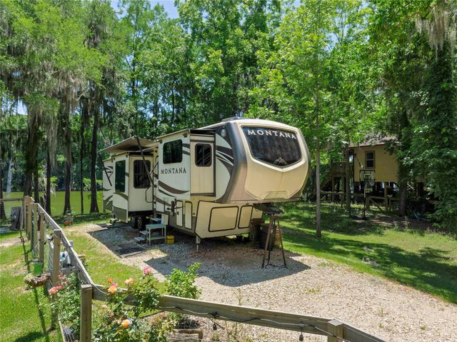 455 Ferguson Drive, Cleveland, TX 77327
