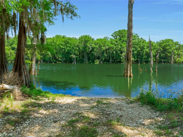 455 Ferguson Drive, Cleveland, TX 77327