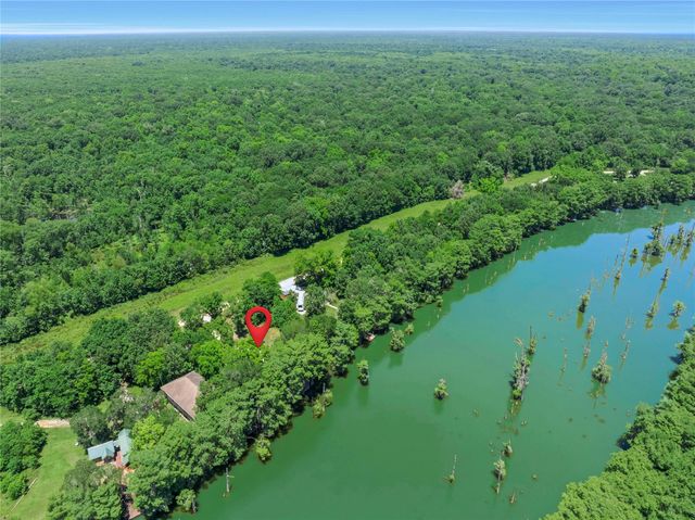 455 Ferguson Drive, Cleveland, TX 77327