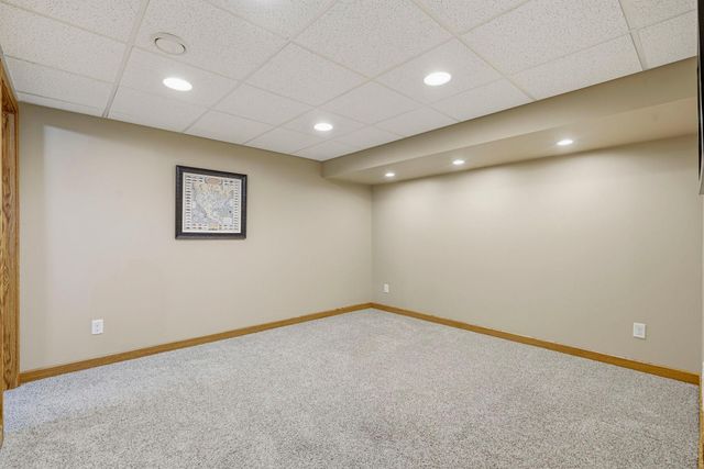 2905 127th Circle NW, Coon Rapids, MN 55448
