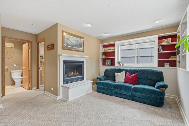 2905 127th Circle NW, Coon Rapids, MN 55448