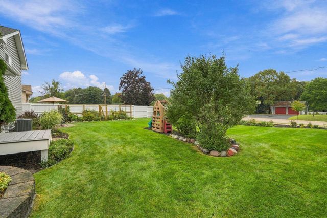 2905 127th Circle NW, Coon Rapids, MN 55448