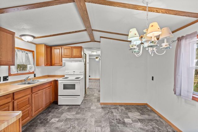 N9592 17th Avenue, Necedah, WI 54646