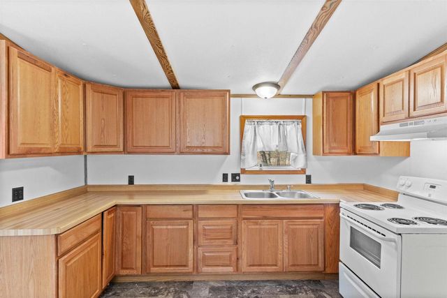 N9592 17th Avenue, Necedah, WI 54646