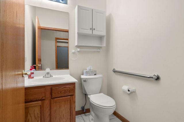 16139 Seneca Lake Circle, Crest Hill, IL 60403