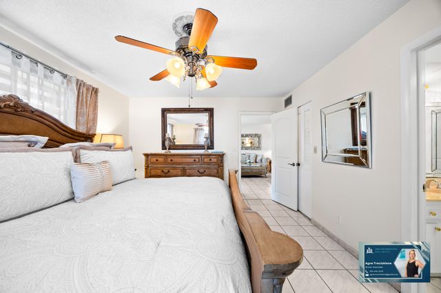 4000 NW 44th Avenue 315, Lauderdale Lakes, FL 33319