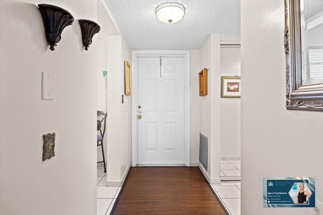 4000 NW 44th Avenue 315, Lauderdale Lakes, FL 33319