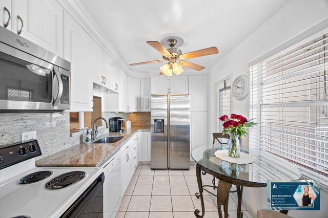 4000 NW 44th Avenue 315, Lauderdale Lakes, FL 33319